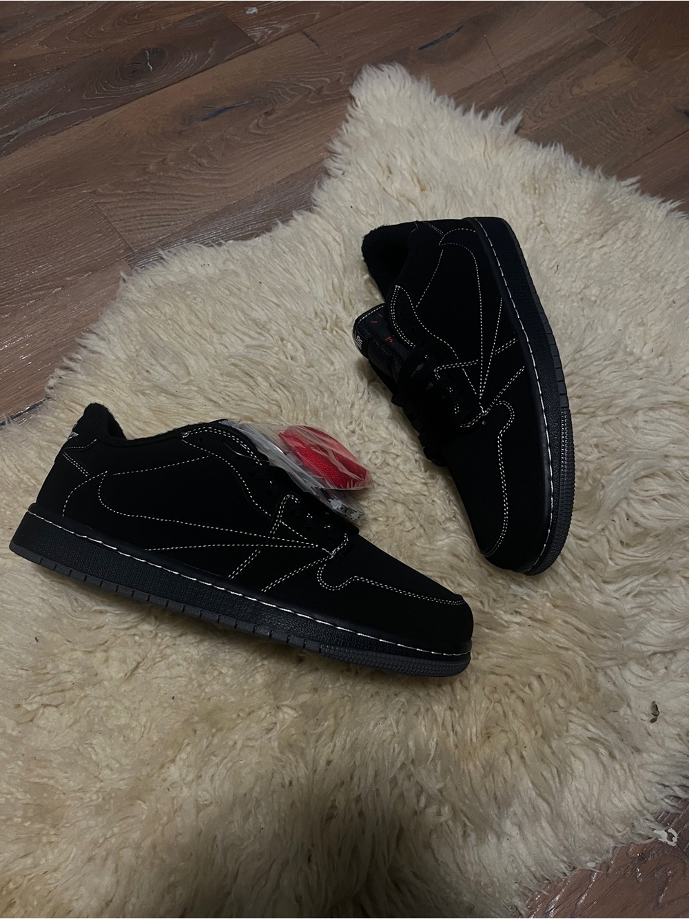 Jordan 1 Phantom